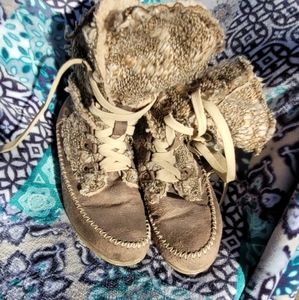 Muk Luks sweater ankle boots